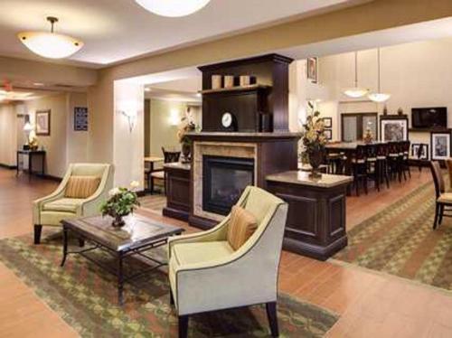 Hampton Inn & Suites Chicago/Saint Charles Exteriör bild