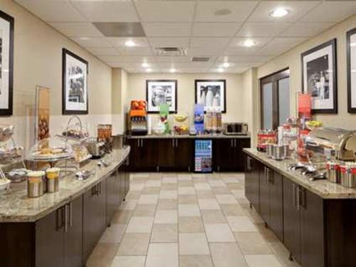 Hampton Inn & Suites Chicago/Saint Charles Exteriör bild