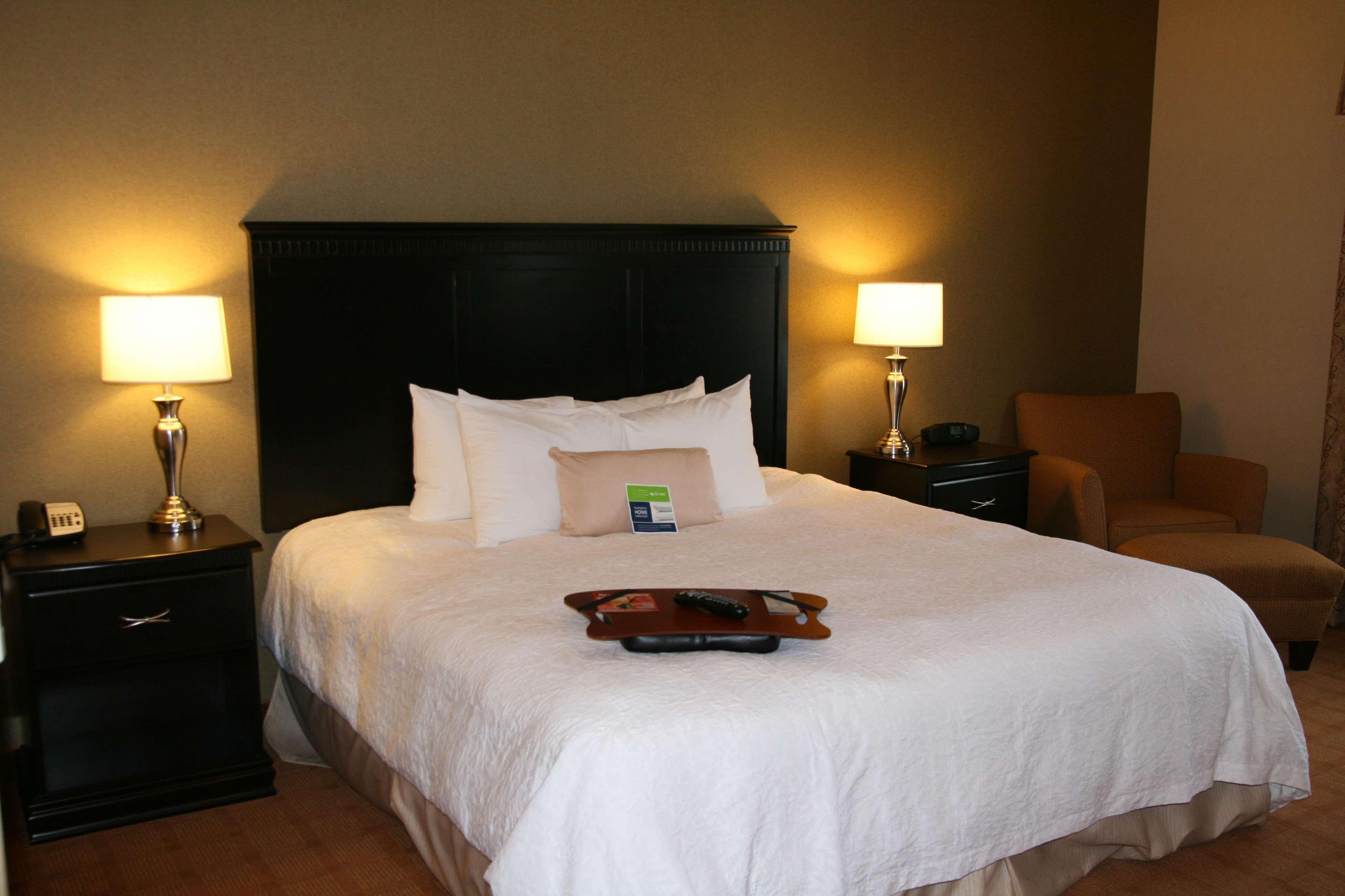 Hampton Inn & Suites Chicago/Saint Charles Exteriör bild