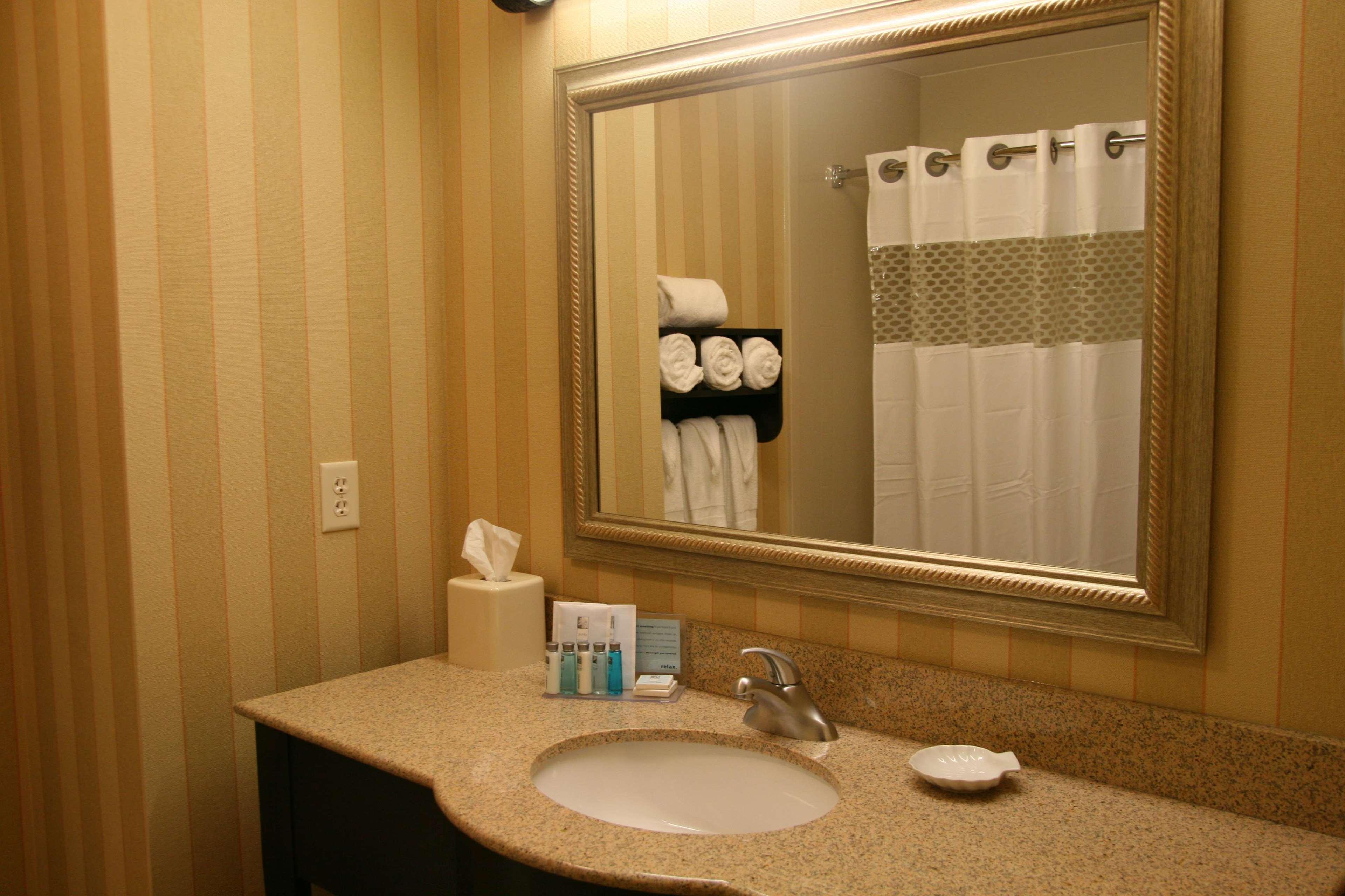 Hampton Inn & Suites Chicago/Saint Charles Exteriör bild