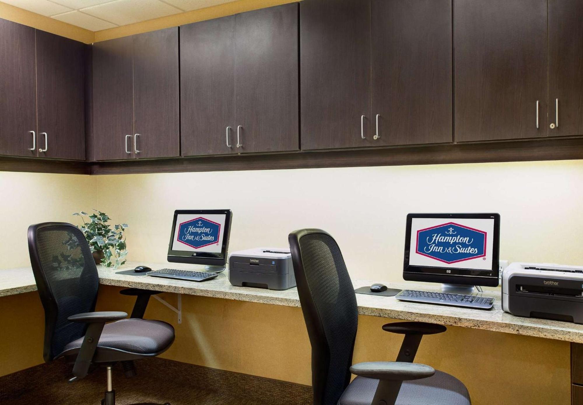 Hampton Inn & Suites Chicago/Saint Charles Exteriör bild