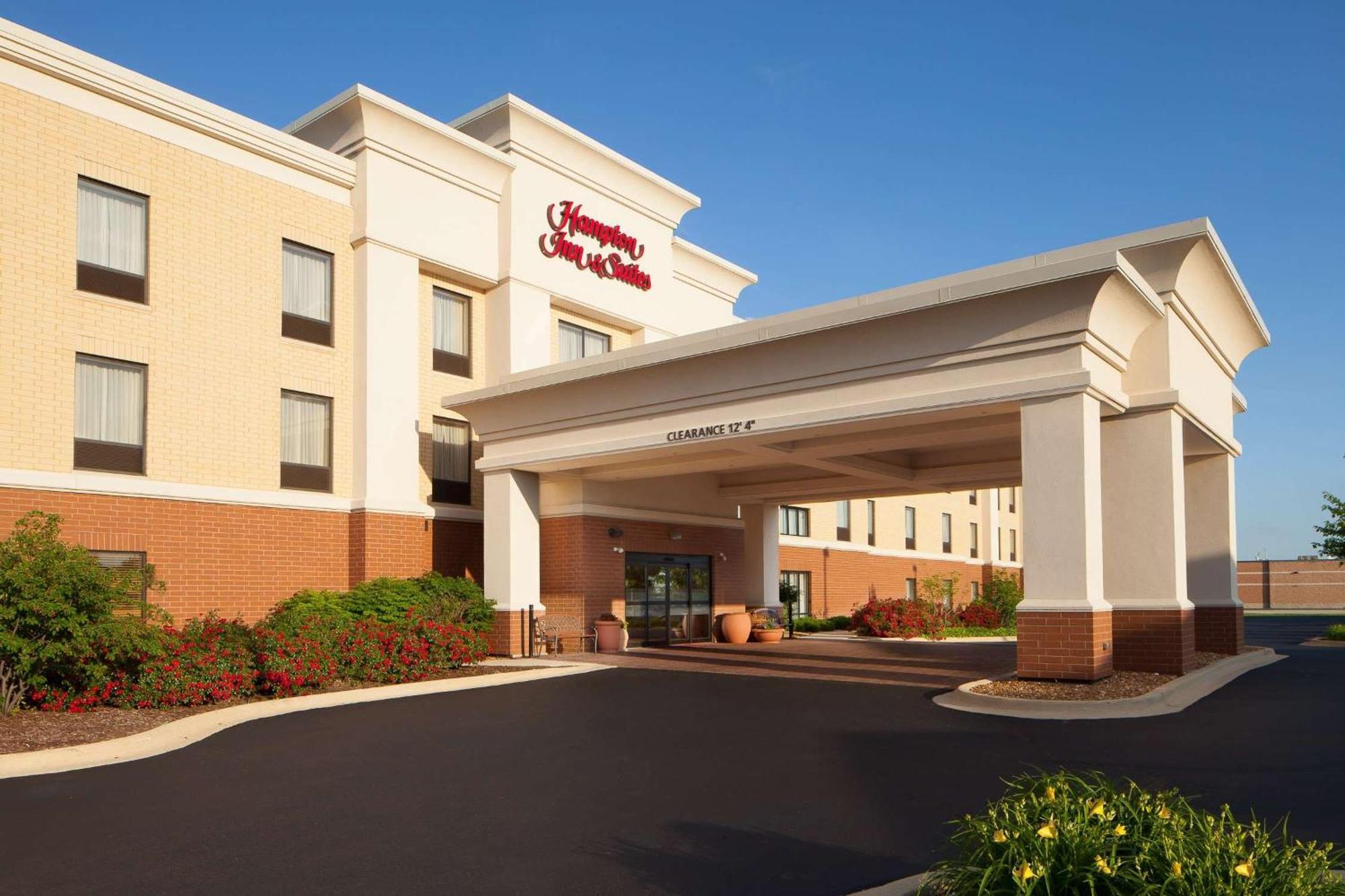 Hampton Inn & Suites Chicago/Saint Charles Exteriör bild